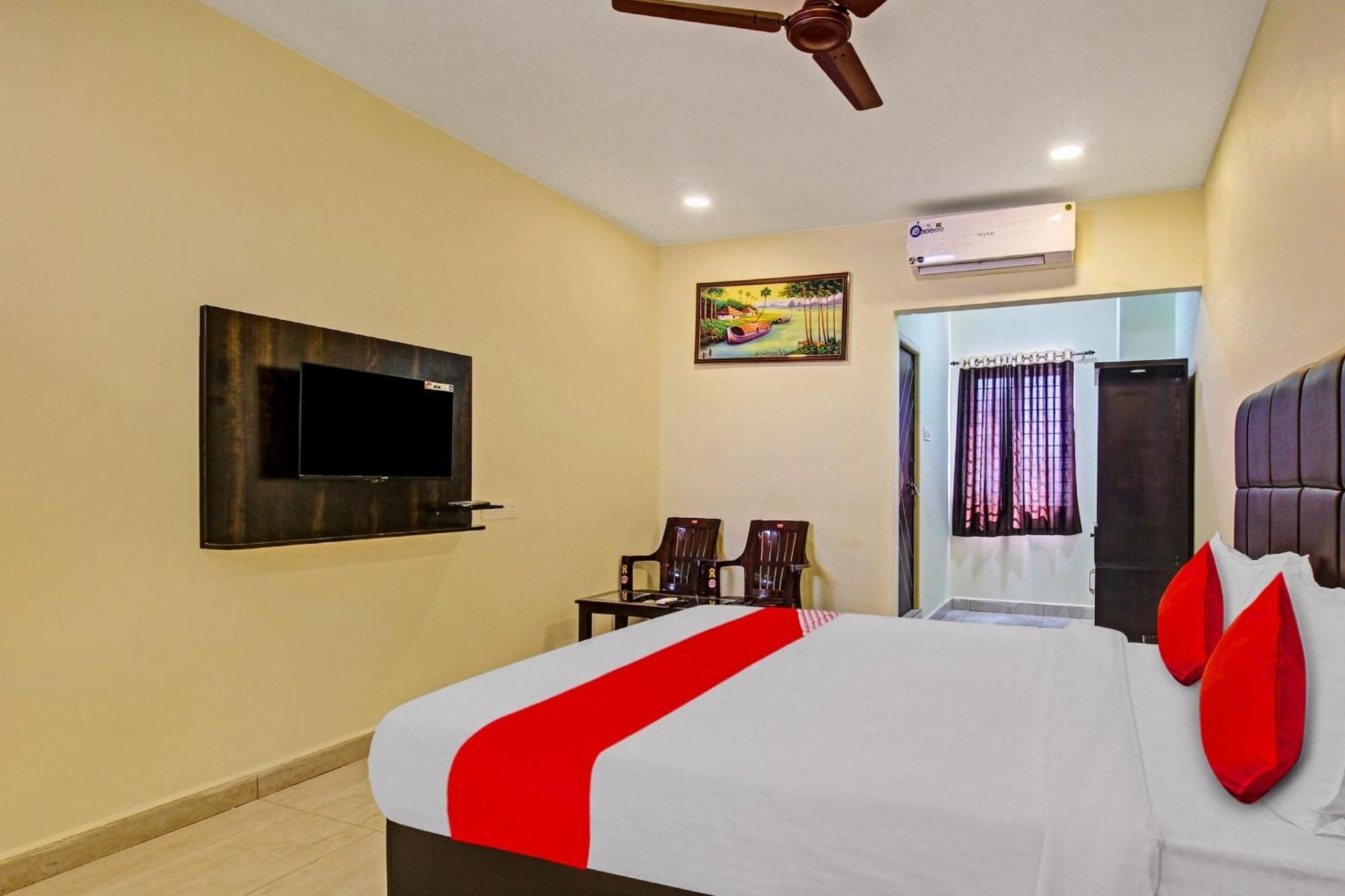 Super Hotel O Lakshmi Royal Inn Warangal Exterior foto